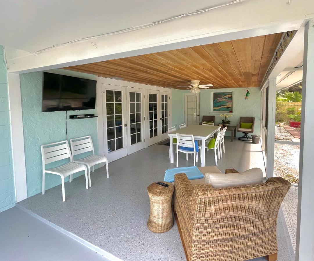Clematis House Near Arlington Park With Heated Pool *